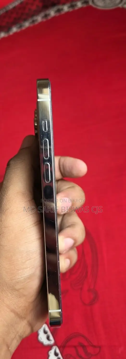 অ্যাপল আইফোন ১৪ প্রো ম্যাক্স ২৫৬ জিবি হোয়াইট