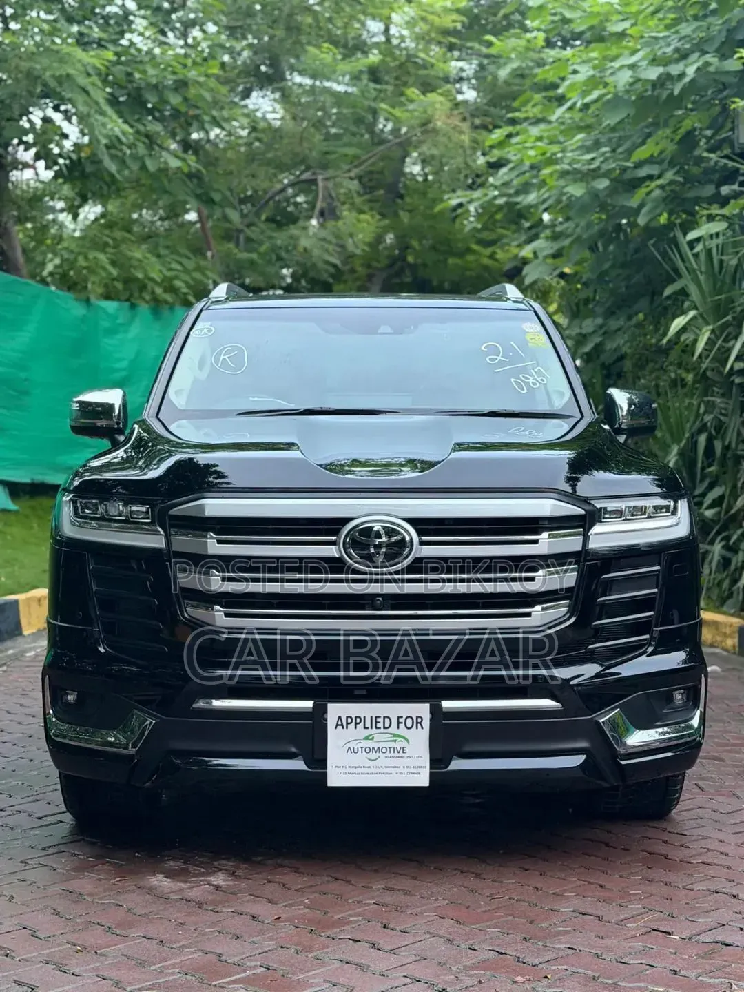 Toyota Land Cruiser LC300 2022 Black
