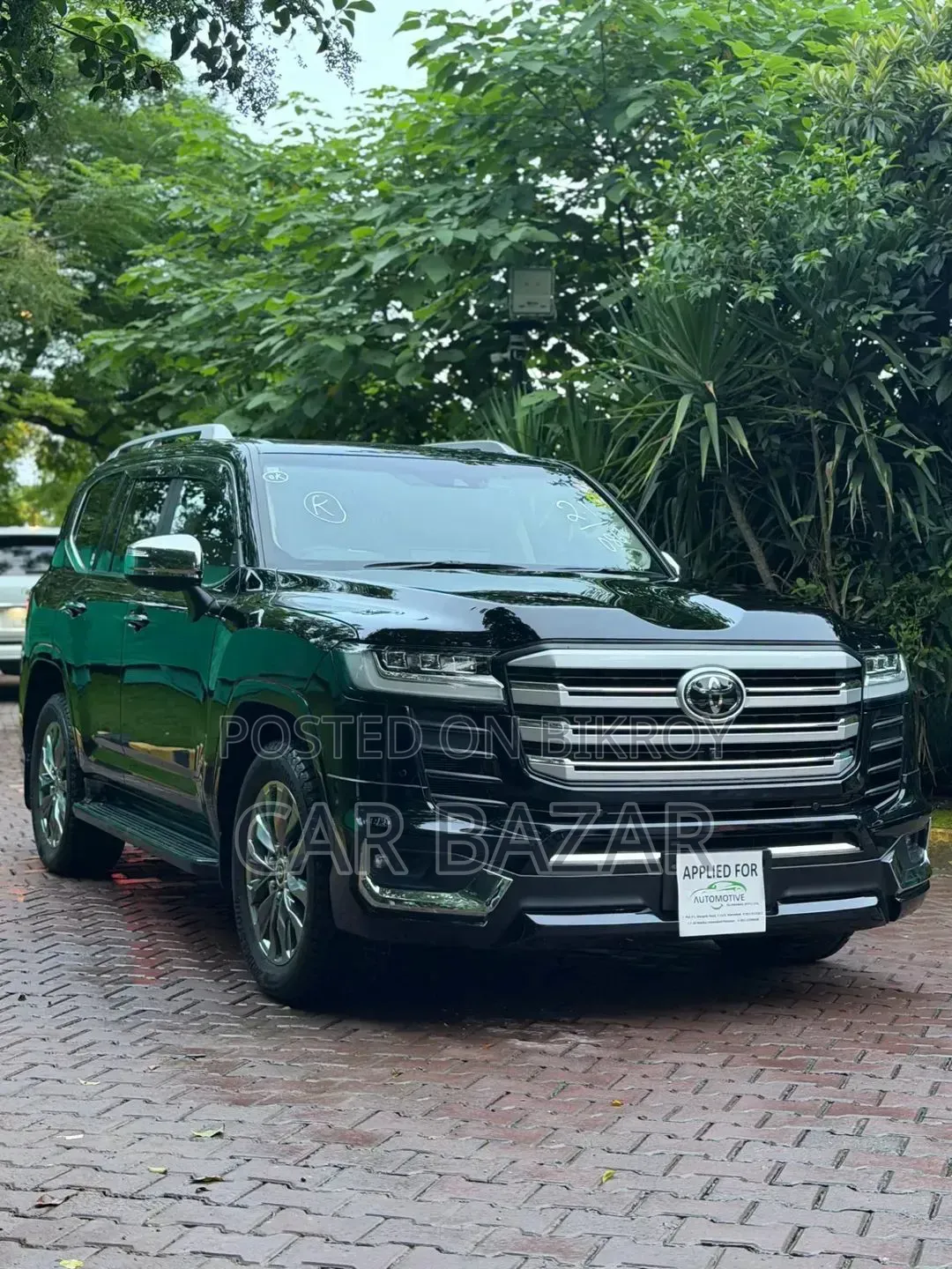 Toyota Land Cruiser LC300 2022 Black
