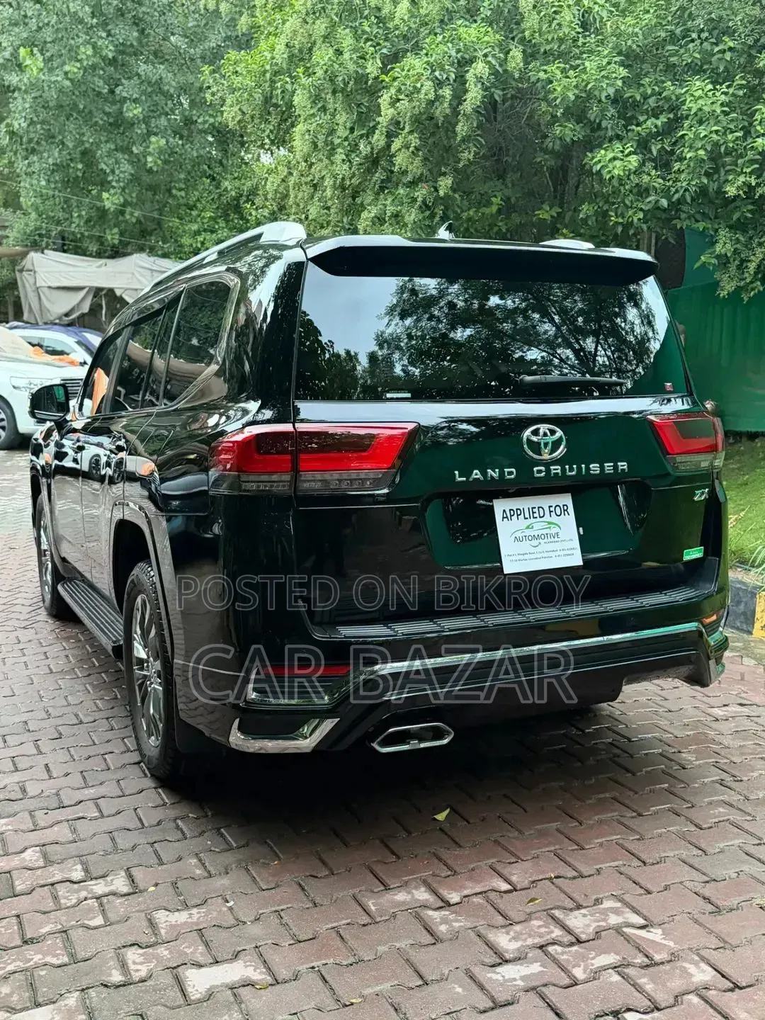 Toyota Land Cruiser LC300 2022 Black