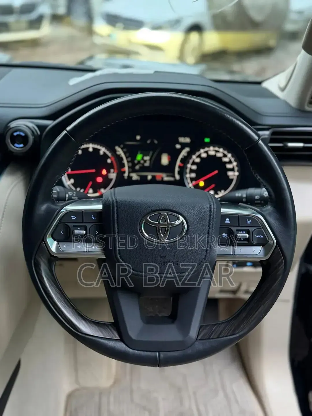 Toyota Land Cruiser LC300 2022 Black