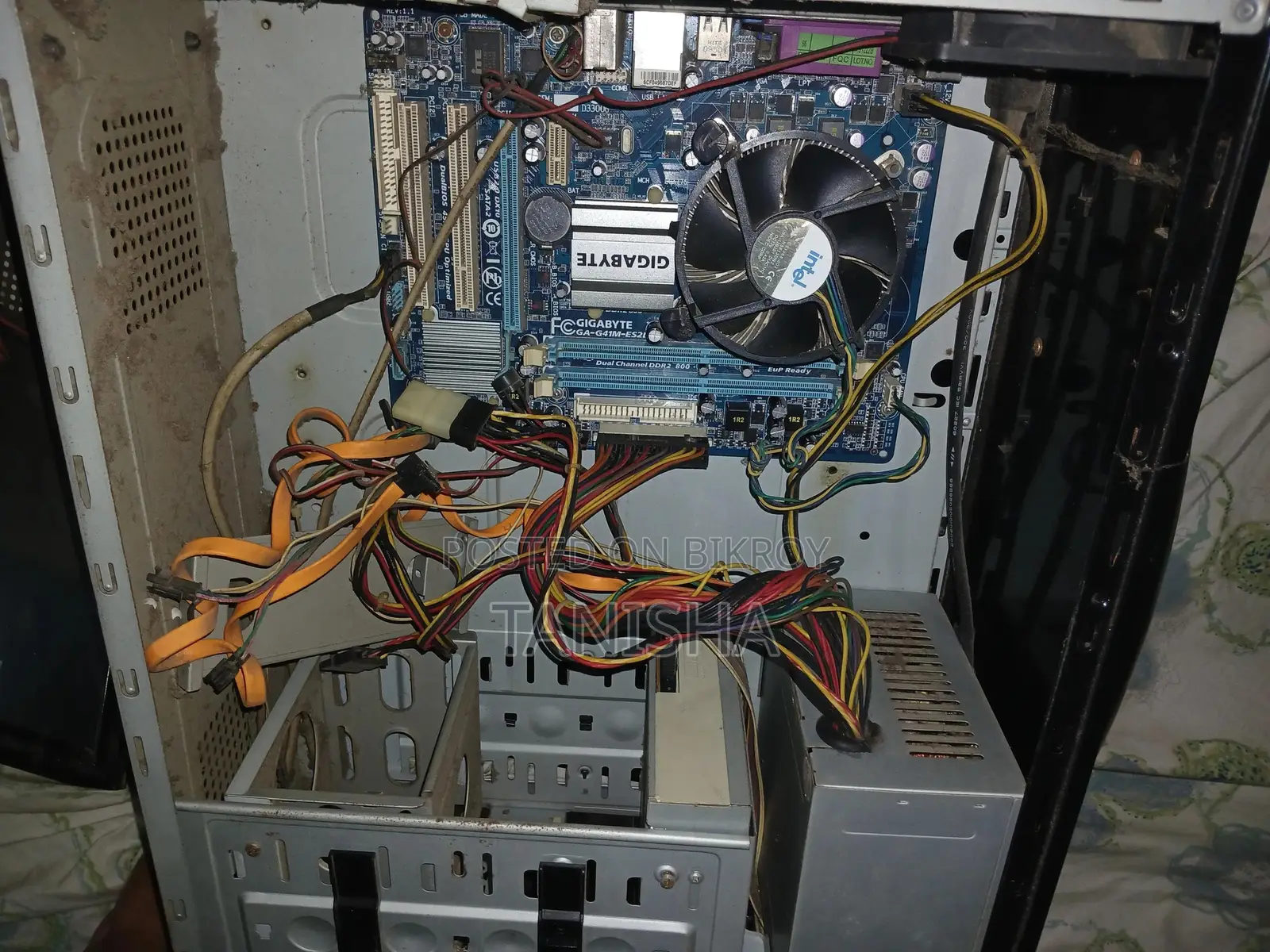 Cpu Casing- Old Processor and Motherboard. Completely Fresh