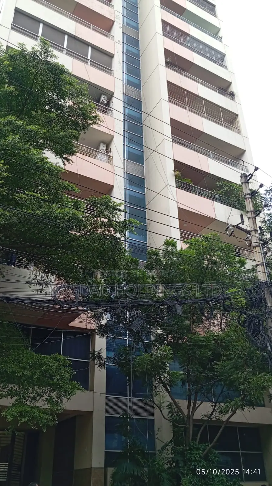 Furnished 3bdrm Apartment in Sector-07, Uttara, for sale