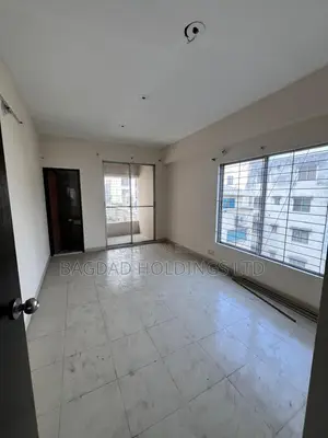 Furnished 3bdrm Apartment in Sector-07, Uttara, for sale