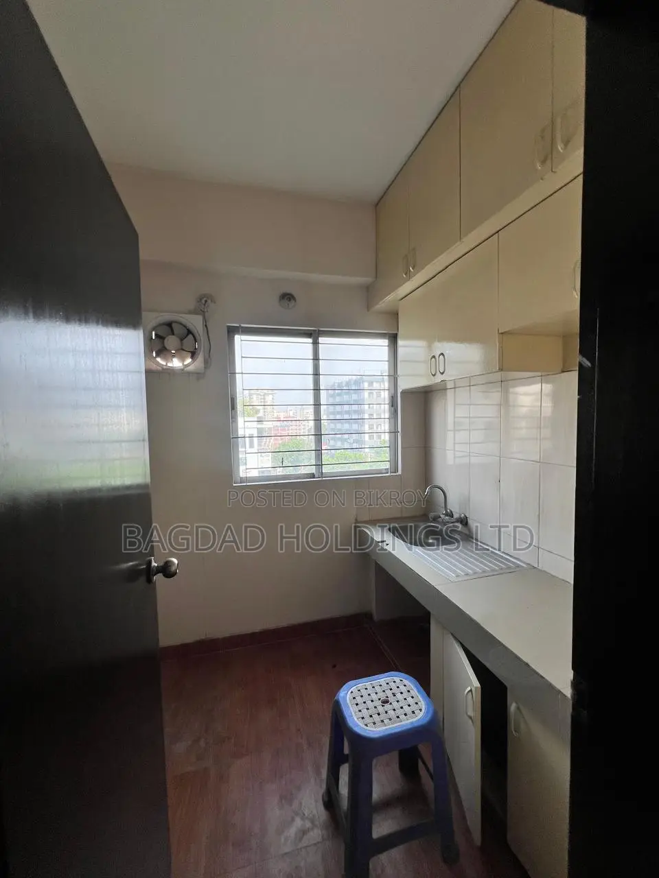 Furnished 3bdrm Apartment in Sector-07, Uttara, for sale