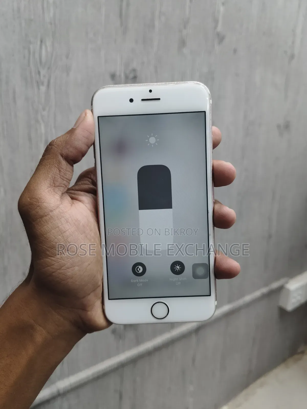 Apple iPhone 6s 16 GB Rose Gold