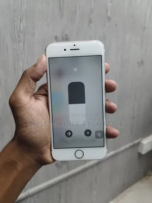 Apple iPhone 6s 16 GB Rose Gold