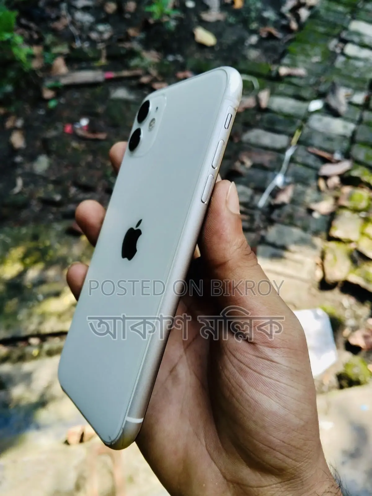 অ্যাপল আইফোন ১১ ১২৮ জিবি হোয়াইট