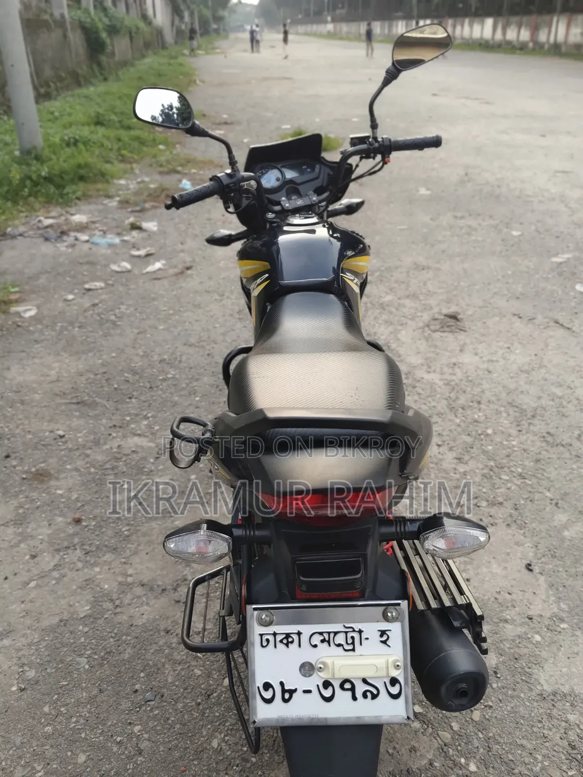 New Honda CB 2024 Yellow