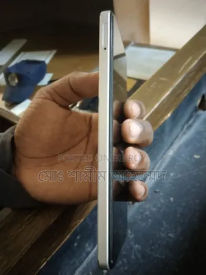রিয়েলমি সি৭১ ১২৮ জিবি হোয়াইট