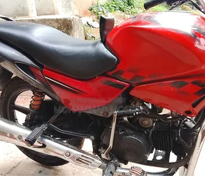 Hero Glamour 2015 Red