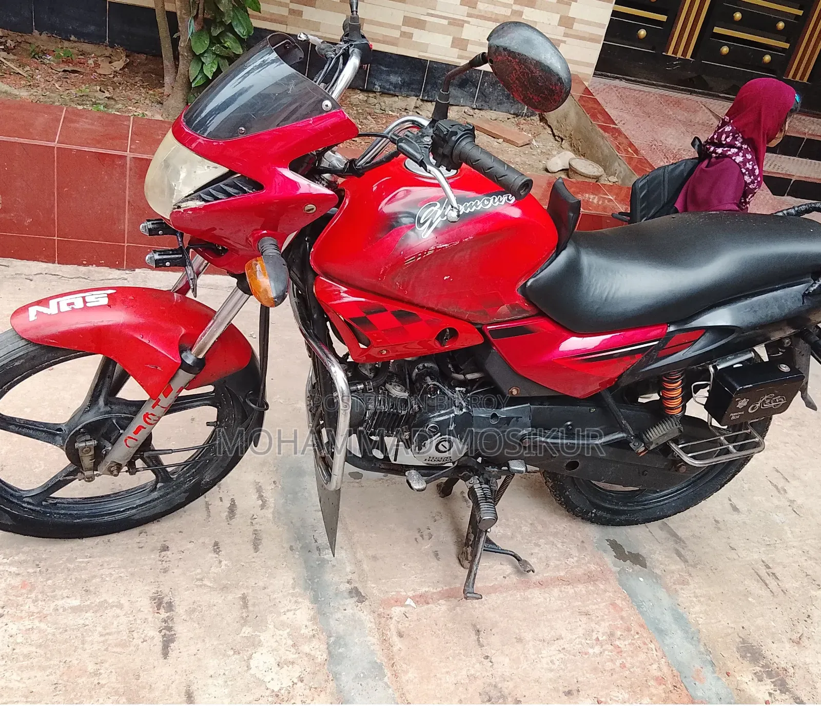 Hero Glamour 2015 Red
