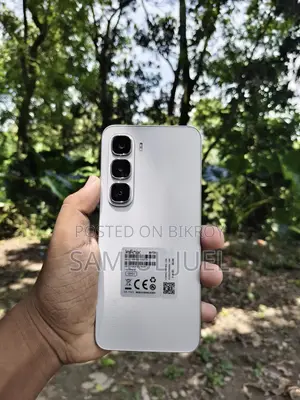 New Infinix Hot 60i 128 GB Silver