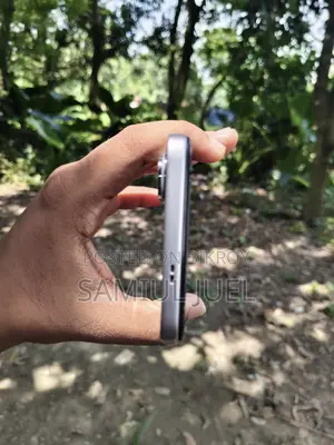 New Infinix Hot 60i 128 GB Silver