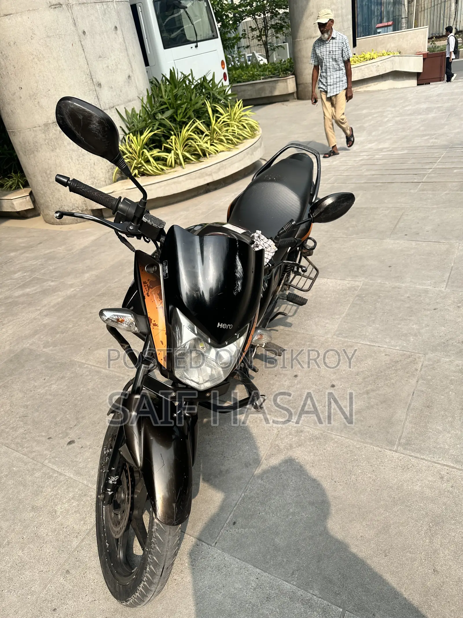 হিরো হাংক ২০১৮ ব্রাউন