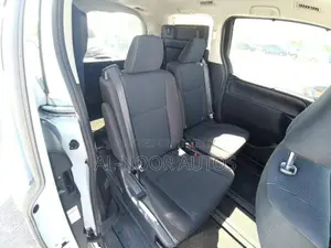 Toyota Noah 2.0 FWD (8 Seater) 2021 Pearl