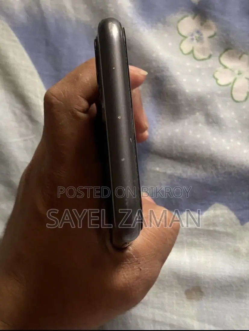 অ্যাপল আইফোন ১১ ৬৪ জিবি ব্ল্যাক