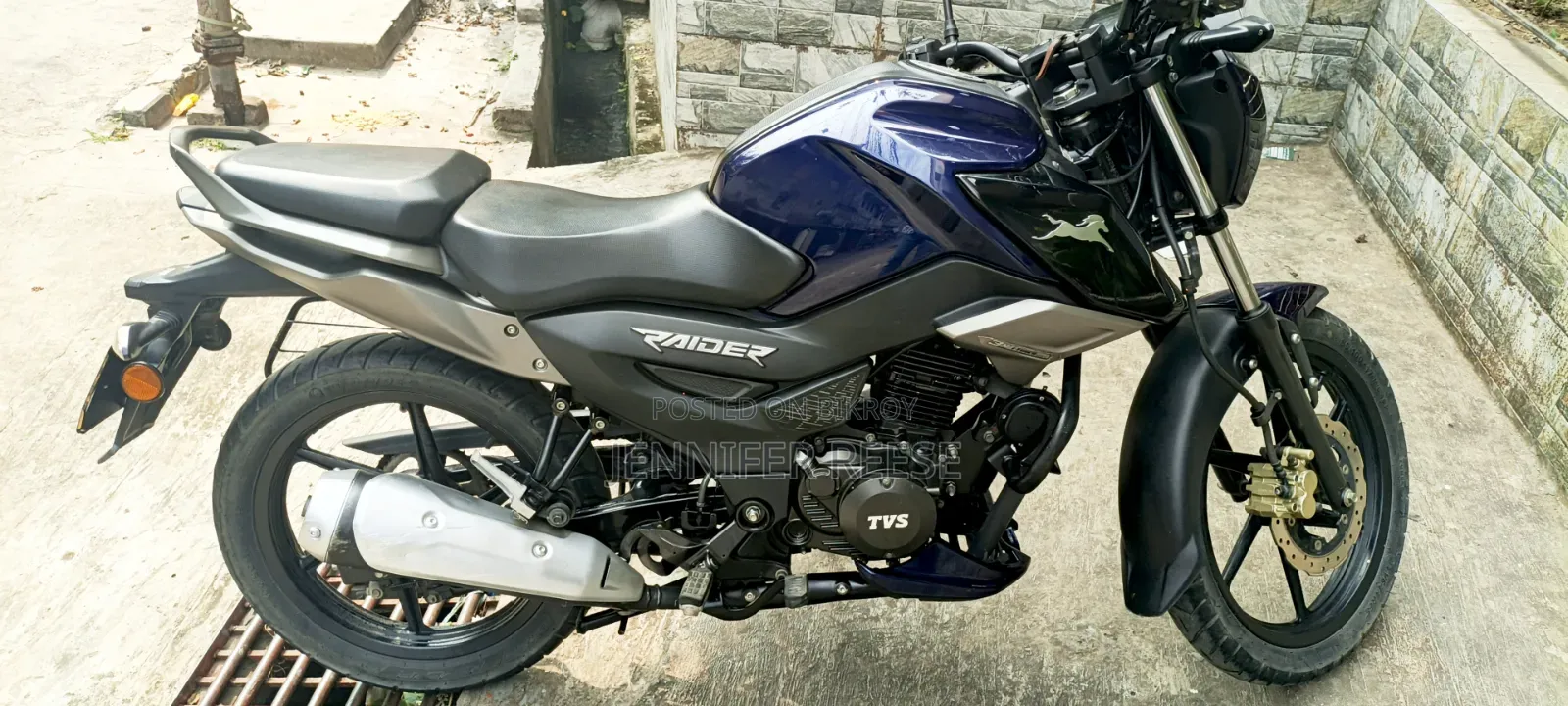 TVS Raider 125 2022 Blue