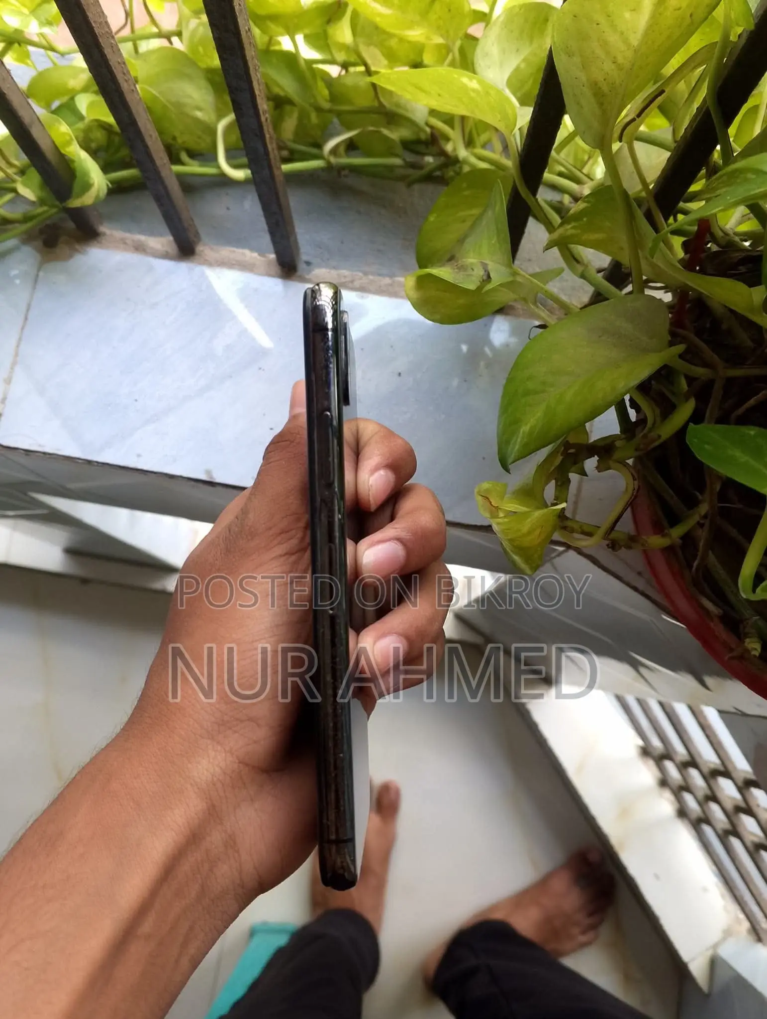 অ্যাপল আইফোন এক্স ৬৪ জিবি ব্ল্যাক