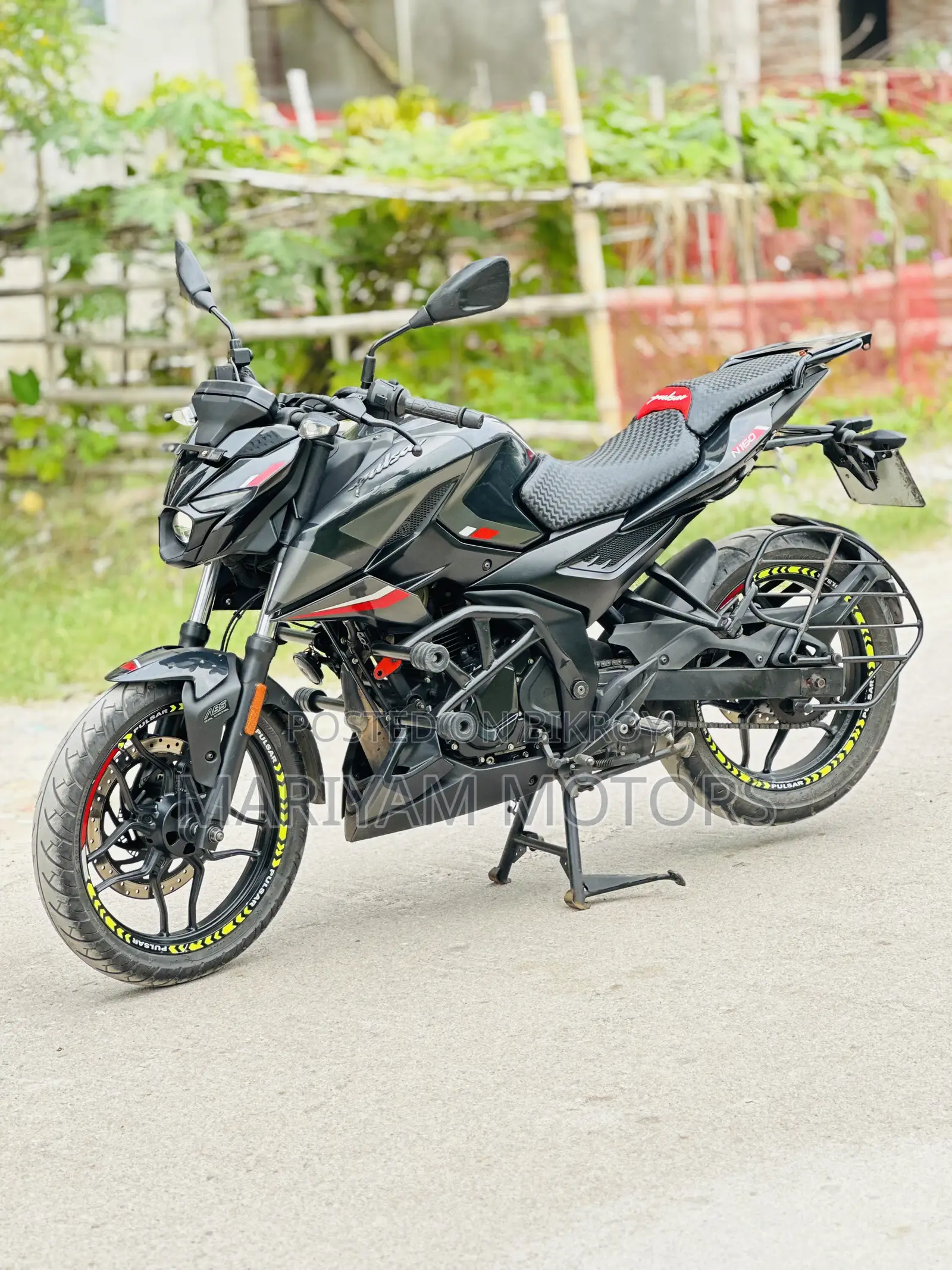 বাজাজ পালসার এন১৬০ ২০২৩ ব্ল্যাক