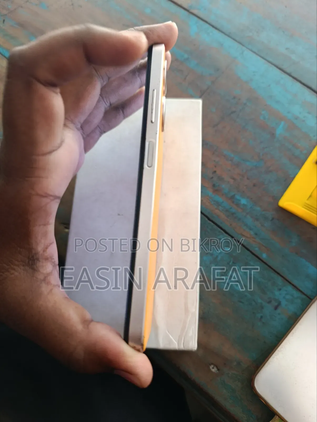ইনফিনিক্স হট ৩০আই ১২৮ জিবি গোল্ড