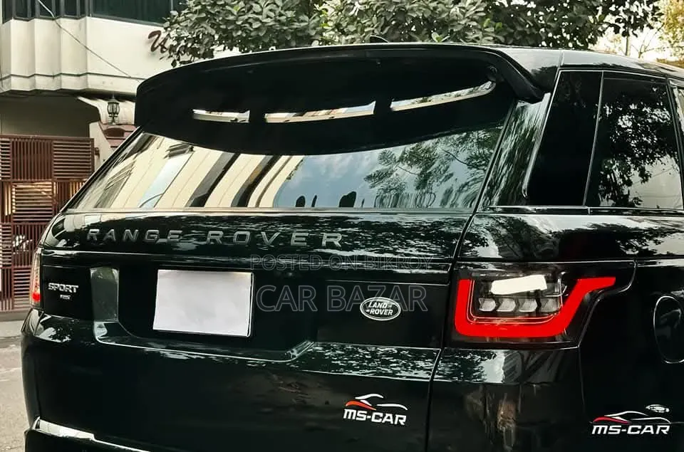 ল্যান্ড রোভার রেঞ্জ রোভার স্পোর্ট ২০২১ ব্ল্যাক