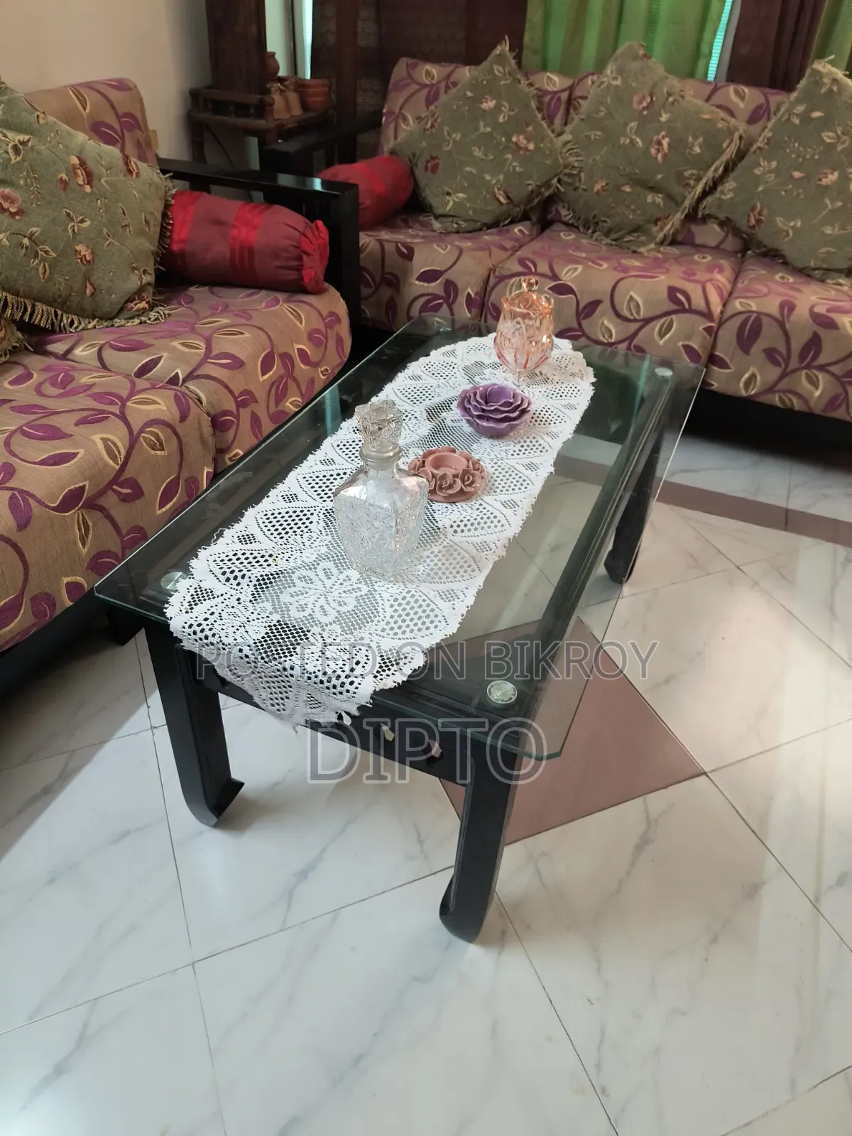 Sofa and Tea Table Set Otobi
