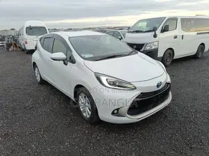 Toyota Aqua 2021 Pearl