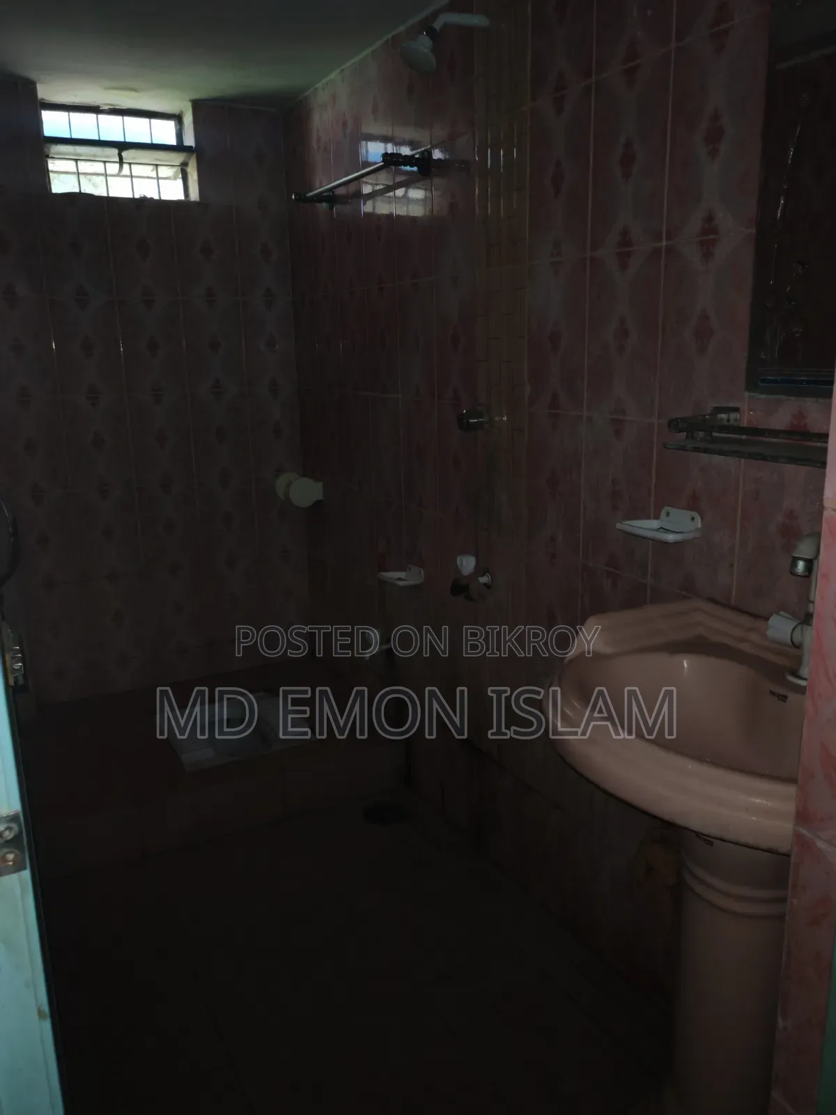 2-Bedroom Apartment in Near Garden Road, Demra for rent