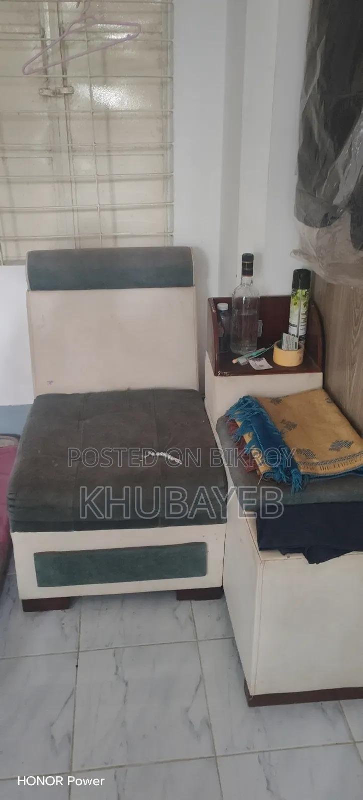 Sofa + Tea Table