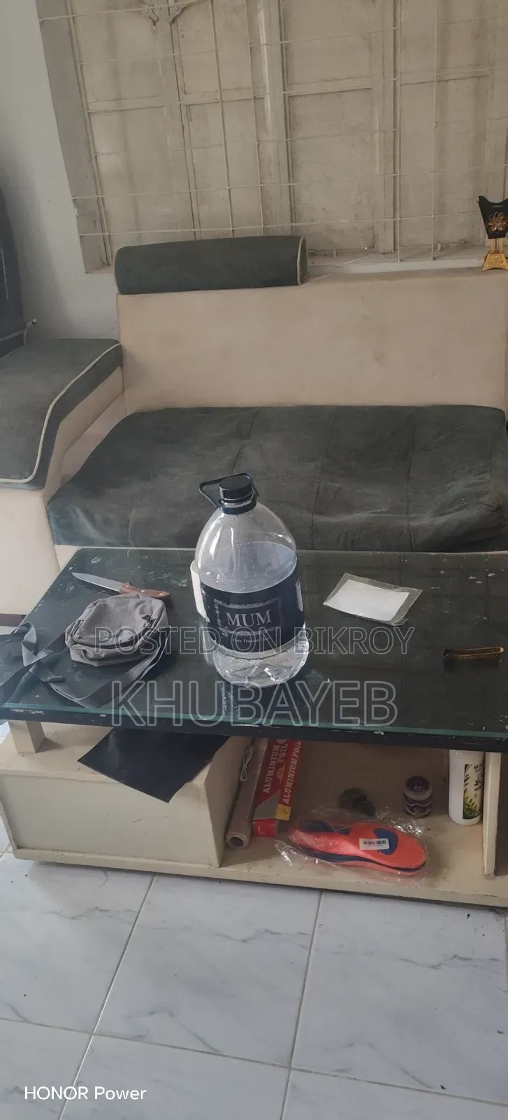 Sofa + Tea Table