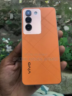 নতুন ভিভো ওয়াই২০০ই ১২৮ জিবি রোজ গোল্ড