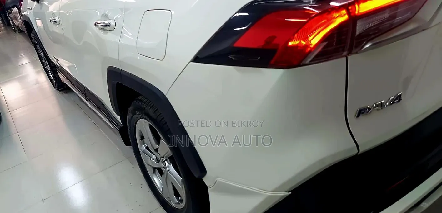 Toyota RAV4 2020 Pearl