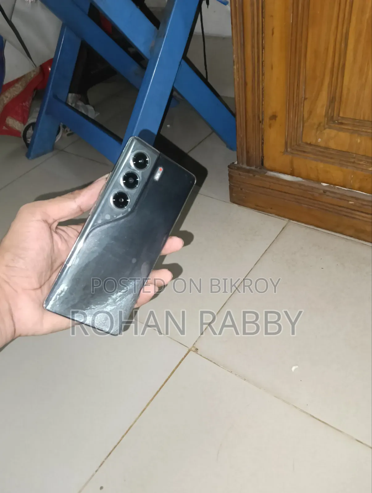 টেকনো ক্যামন ৪০ প্রো ৪জি ২৫৬ জিবি সিলভার