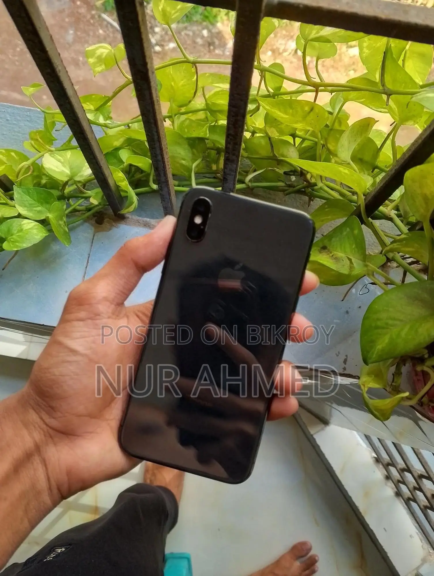 অ্যাপল আইফোন এক্স ৬৪ জিবি ব্ল্যাক