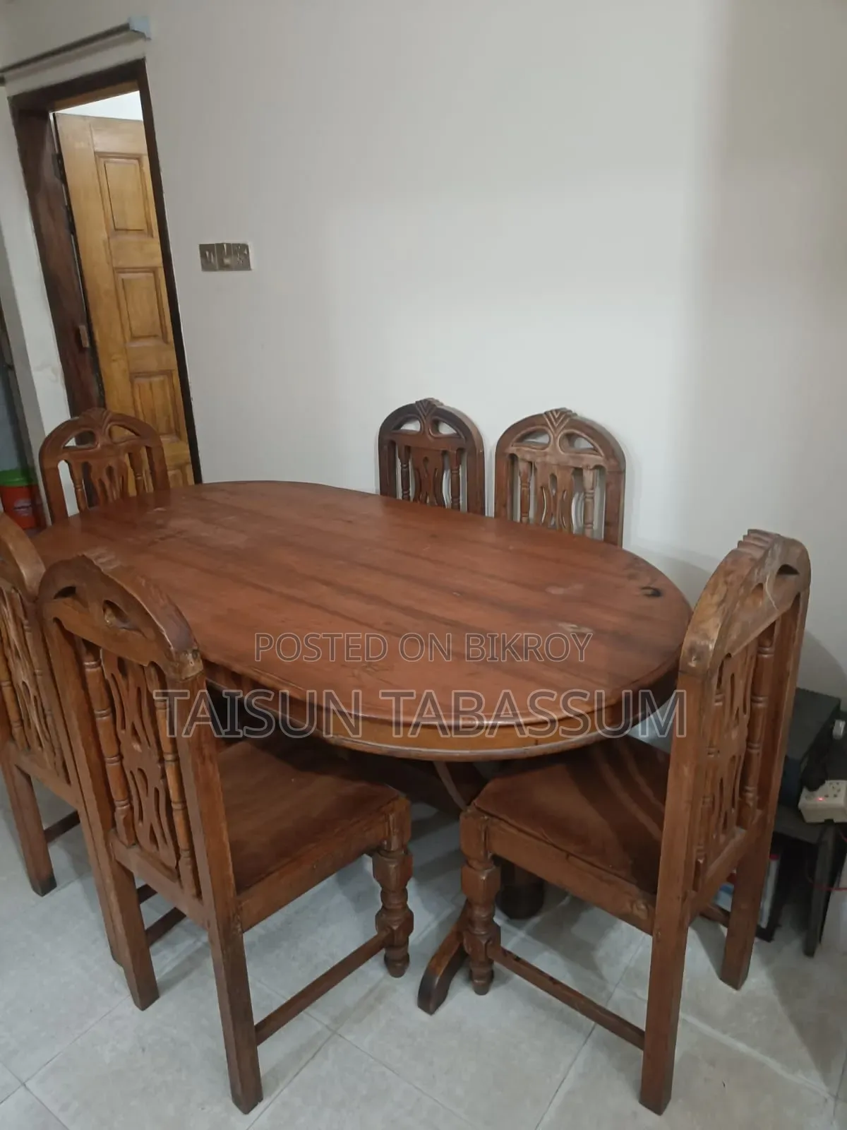 Dinning Table