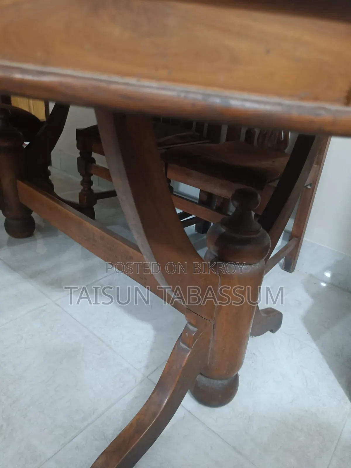 Dinning Table