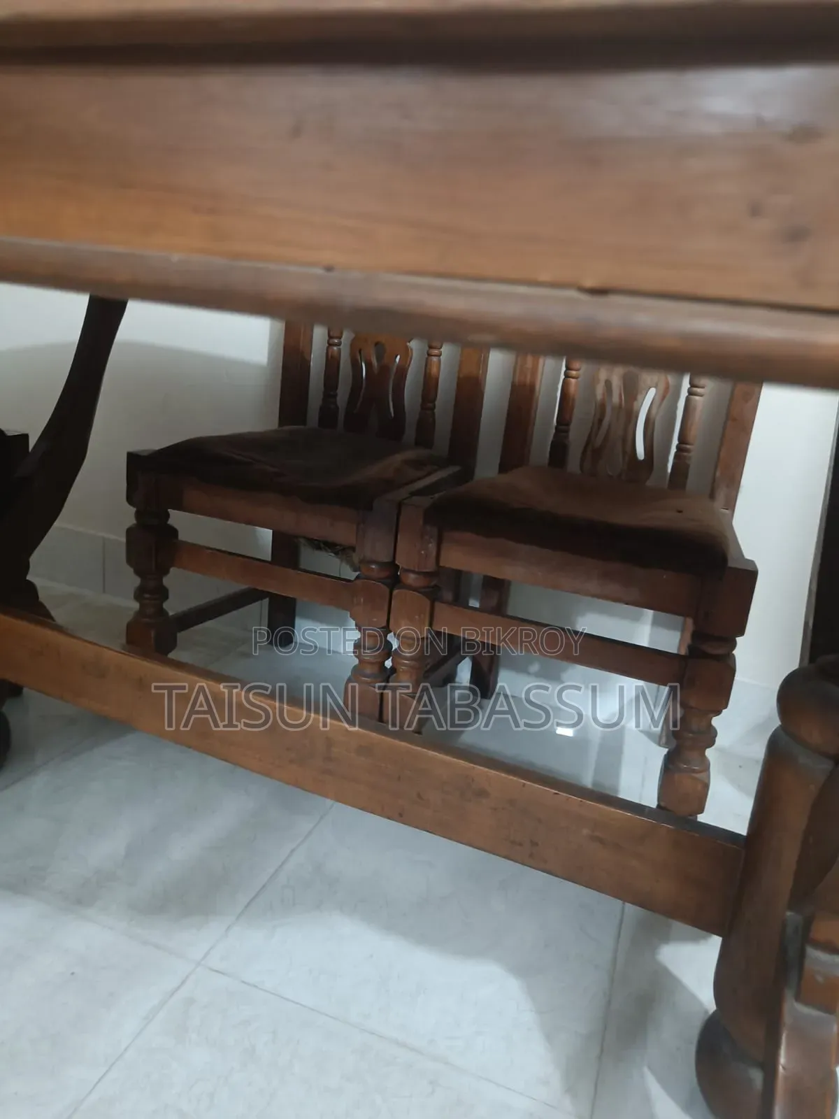 Dinning Table