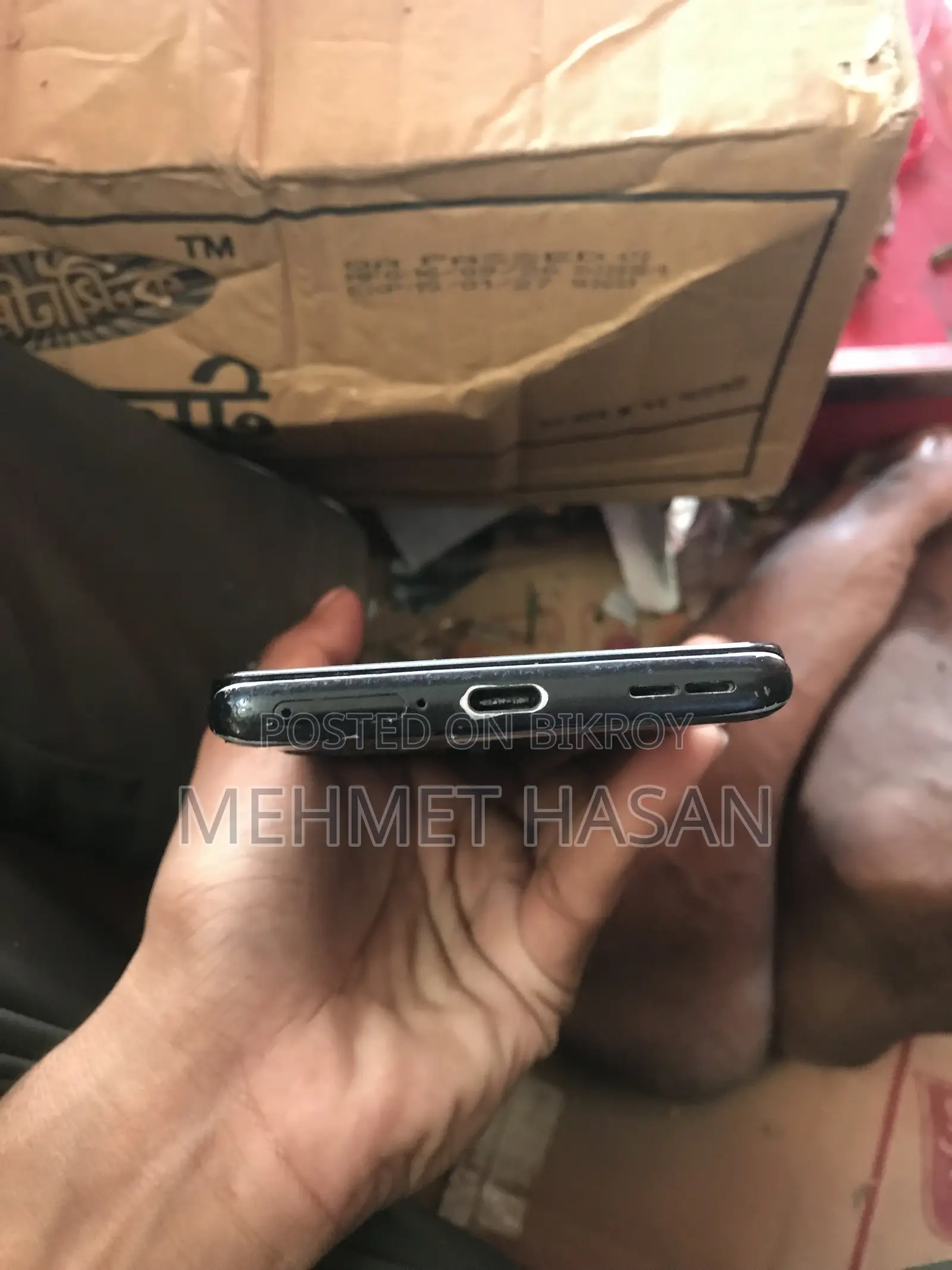 ওয়ানপ্লাস ৮ ১২৮ জিবি কালো