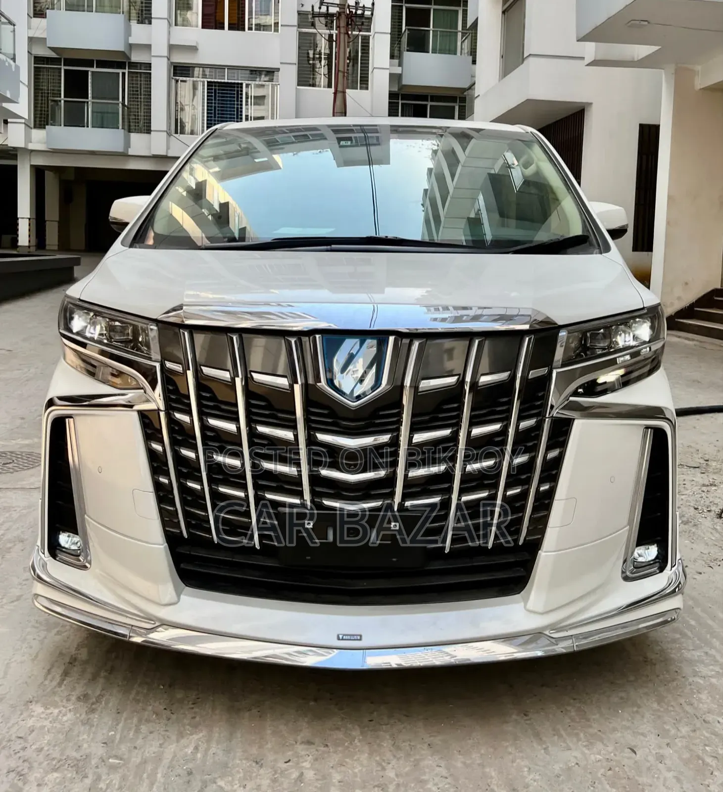 Toyota Alphard 2.5 Hybrid AWD 2019 Pearl