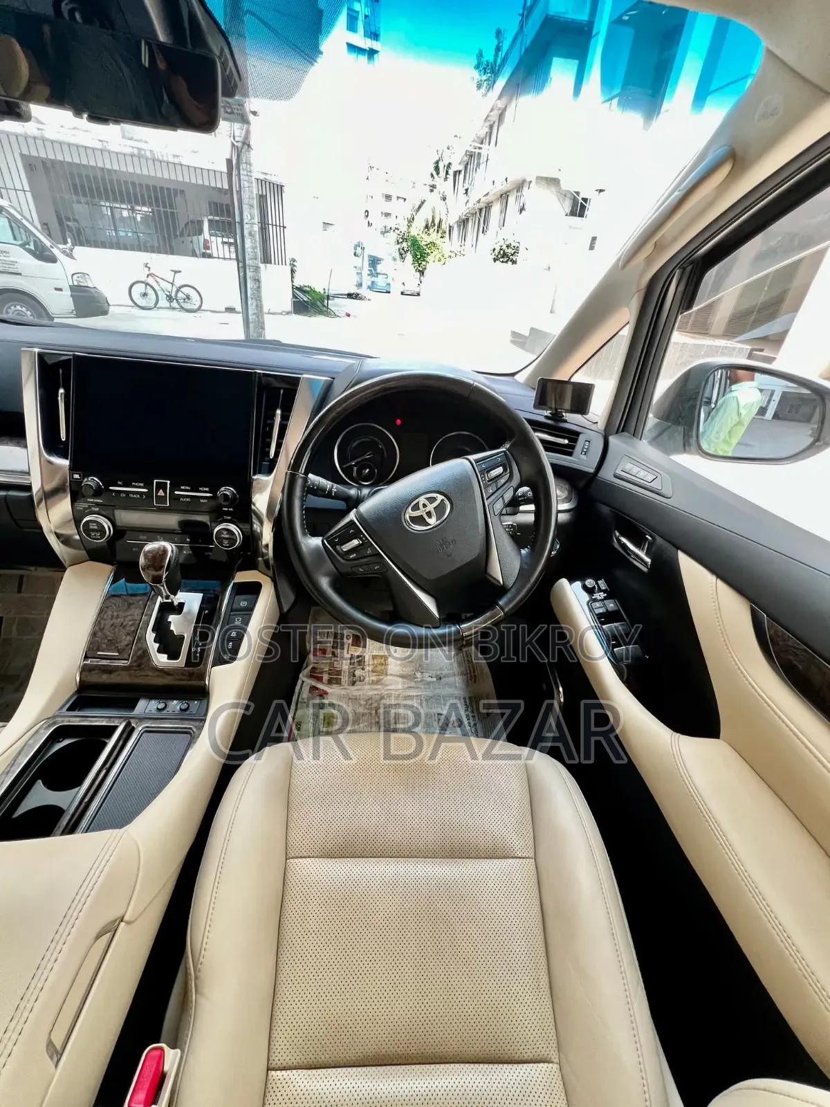 Toyota Alphard 2.5 Hybrid AWD 2019 Pearl