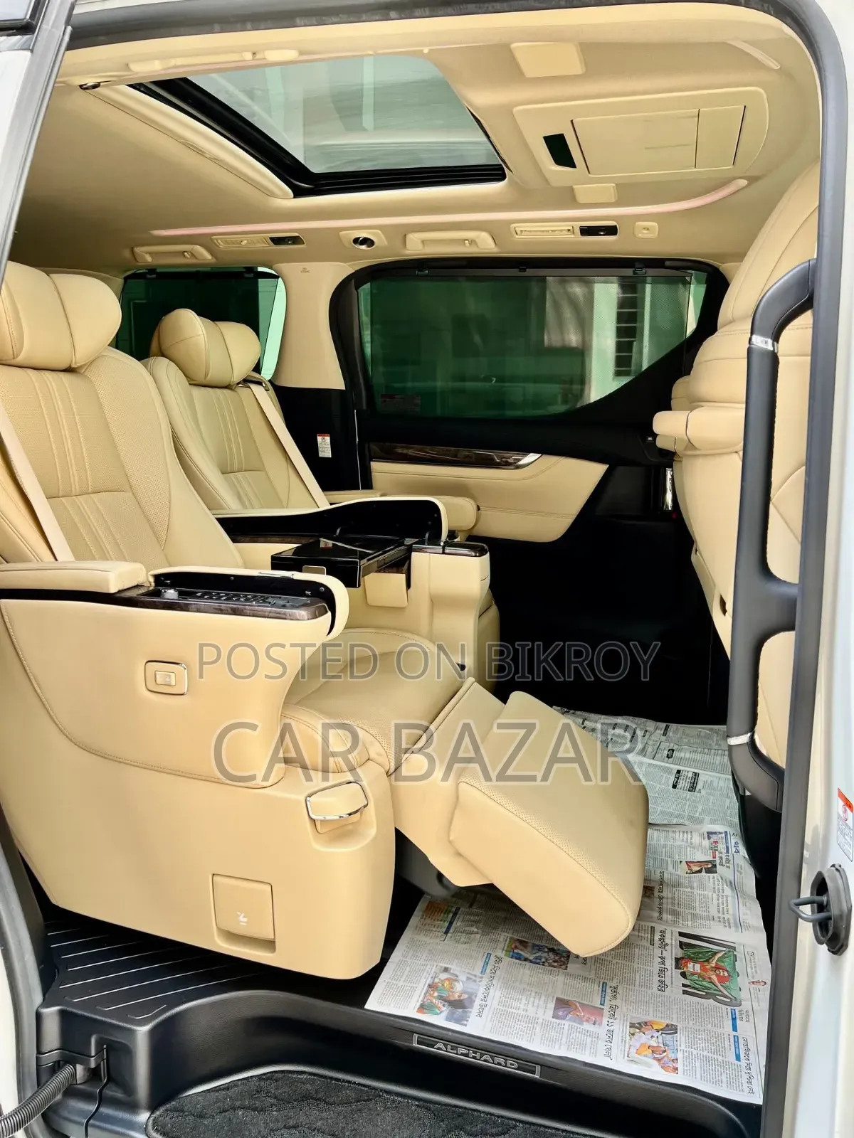 Toyota Alphard 2.5 Hybrid AWD 2019 Pearl