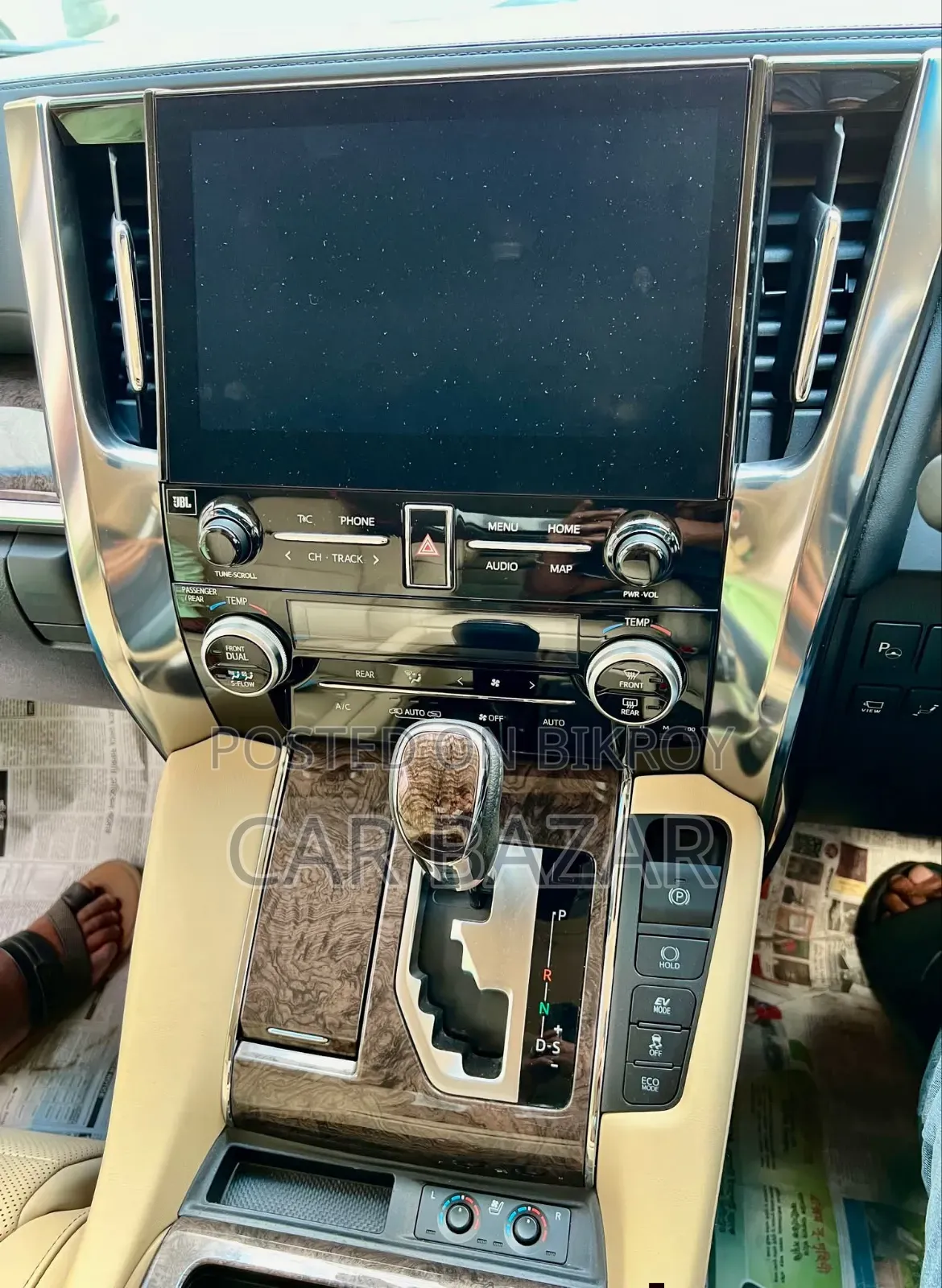 Toyota Alphard 2.5 Hybrid AWD 2019 Pearl