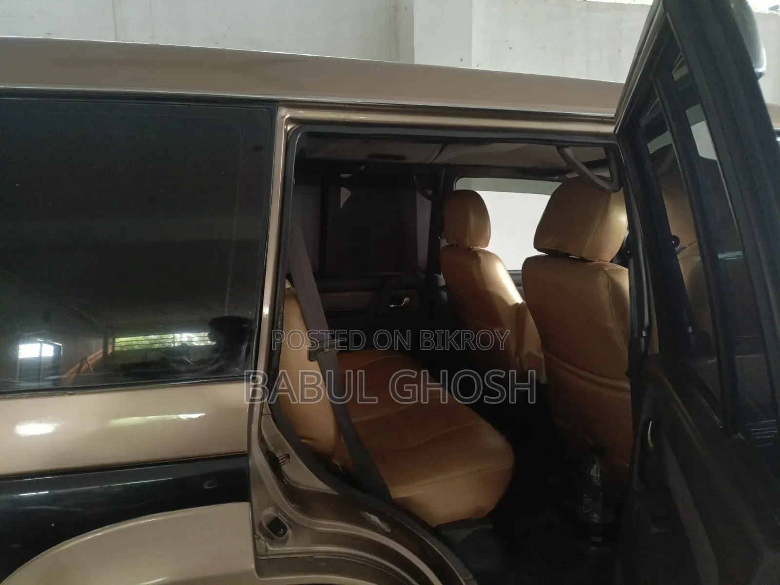 Mitsubishi Pajero 1994 Gold