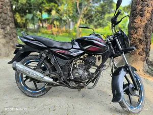 বাজাজ ডিসকভার ১০০ ২০১৮ কালো