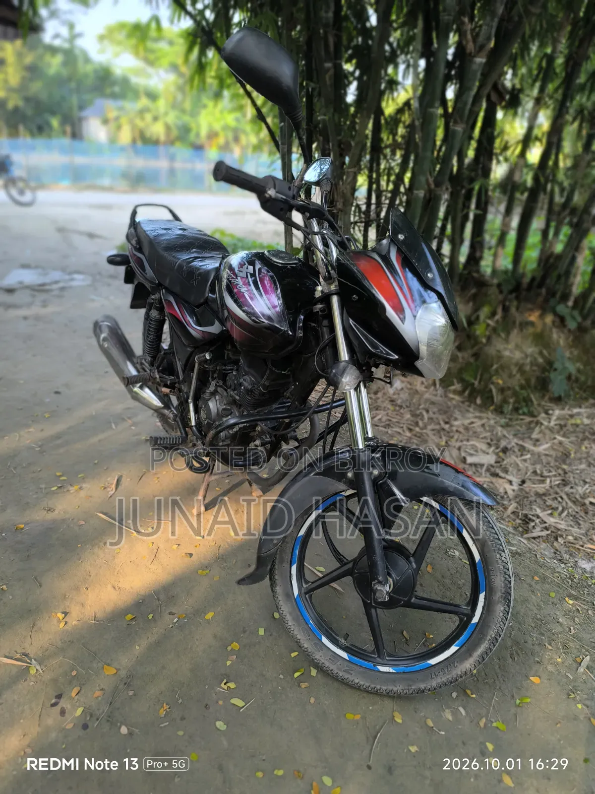 বাজাজ ডিসকভার ১০০ ২০১৮ কালো