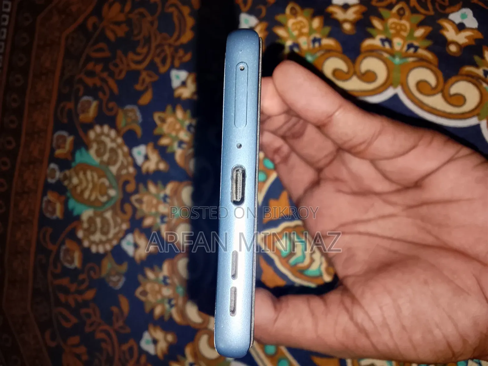 মোটর চলা এজ ৫০ ফিউশন ১২৮ জিবি হোয়াইট