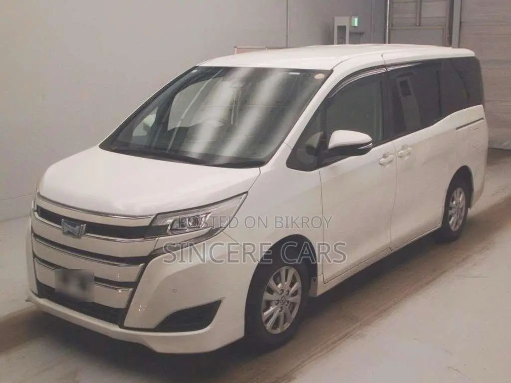 Toyota Noah 2021 Pearl