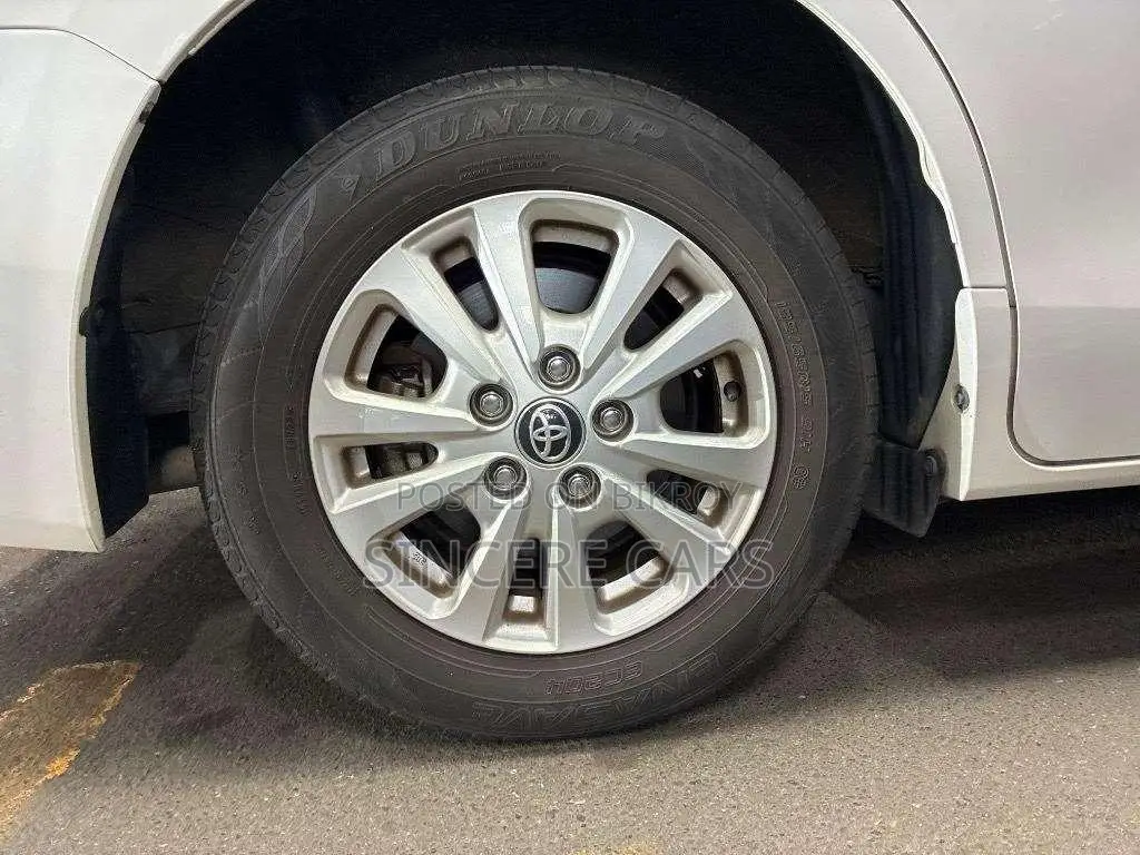 Toyota Noah 2021 Pearl