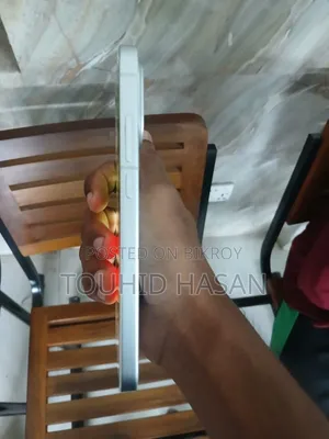 আইকিউও ২৫৬ জিবি সাদা